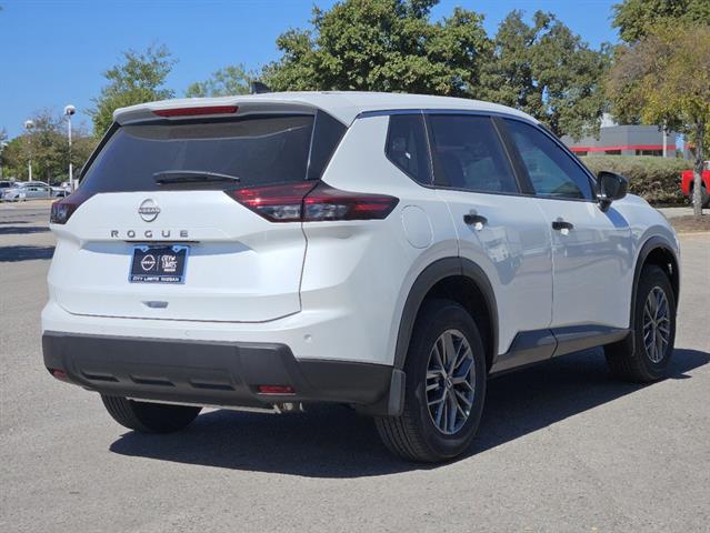 2025 Nissan Rogue S 3