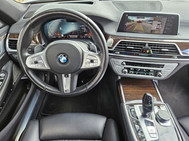 2022 BMW 740i xDrive 740i xDrive 19