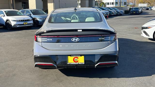 2025 Hyundai Sonata Hybrid SEL 9