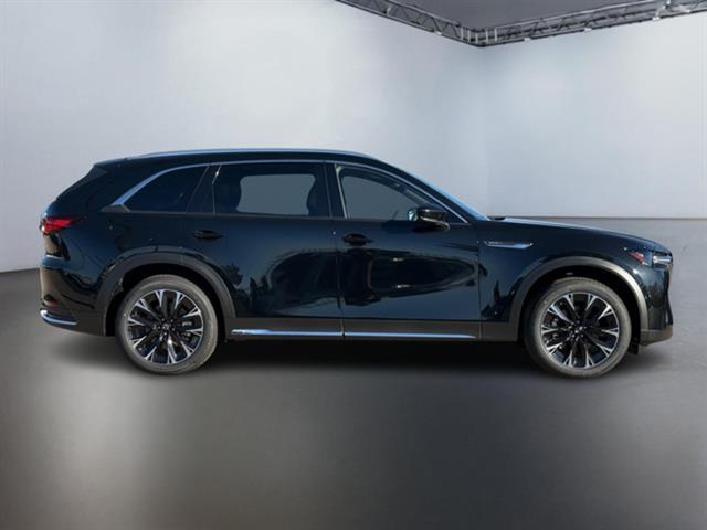 2025 Mazda CX-90 PHEV Premium Plus Package 3