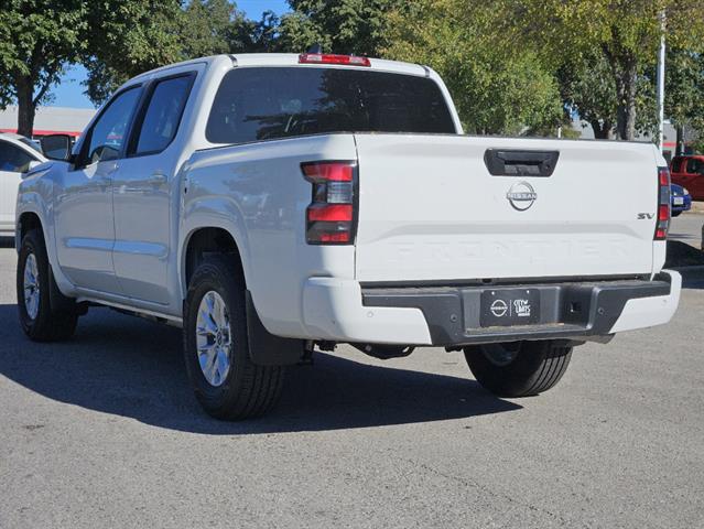 2024 Nissan Frontier SV 3