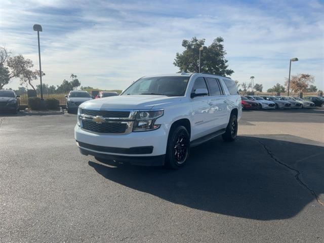 2017 Chevrolet Suburban LS 1500 3