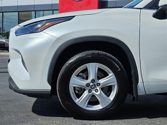 2023 Toyota Highlander L 7