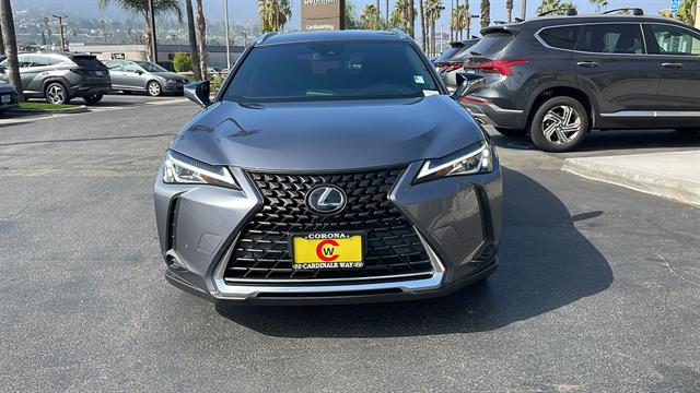 2021 Lexus UX Base 3