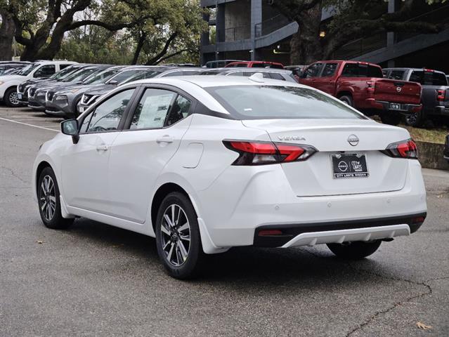 2025 Nissan Versa SV 3