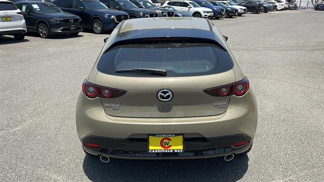 2024 Mazda Mazda3 Hatchback 2.5 Carbon Turbo 8