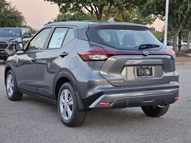 2024 Nissan Kicks S 3