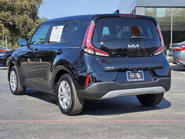 2023 Kia Soul LX 3