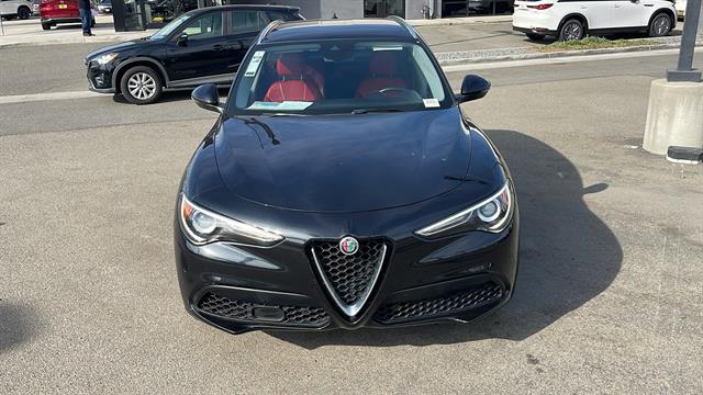 2019 Alfa Romeo Stelvio Ti Lusso 2