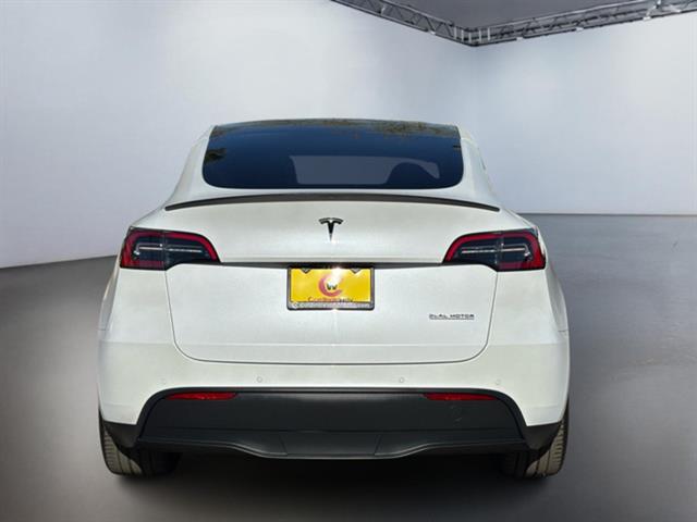 2021 Tesla Model Y Performance 7