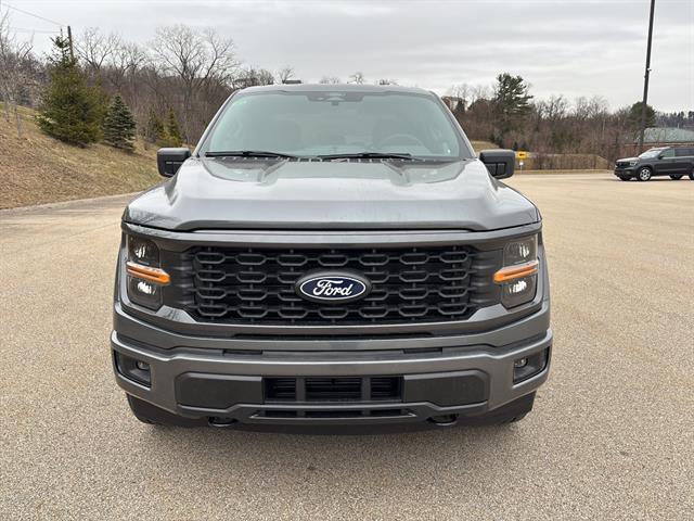 View vehicle photo 7