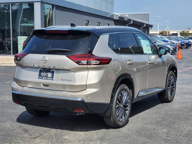 2024 Nissan Rogue Platinum 4