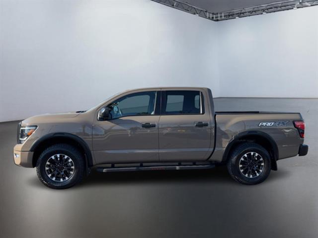 2021 Nissan Titan PRO-4X 9