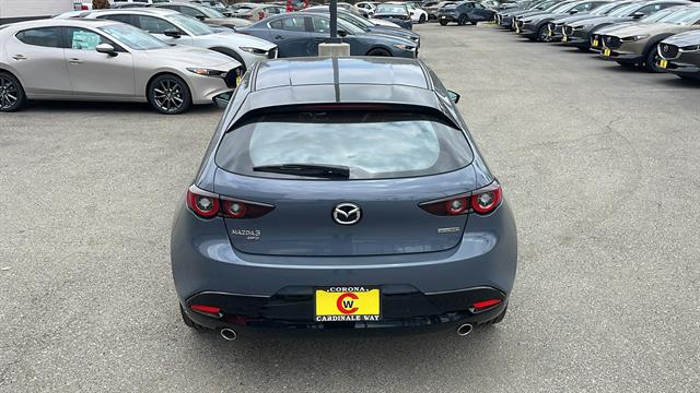 2024 Mazda Mazda3 Hatchback 2.5 S Carbon Edition 8