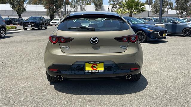 2024 Mazda Mazda3 Hatchback 2.5 Carbon Turbo 9