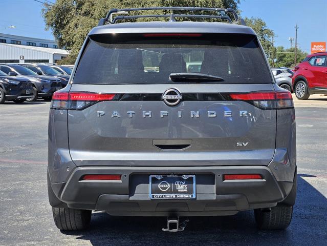 2022 Nissan Pathfinder SV 3