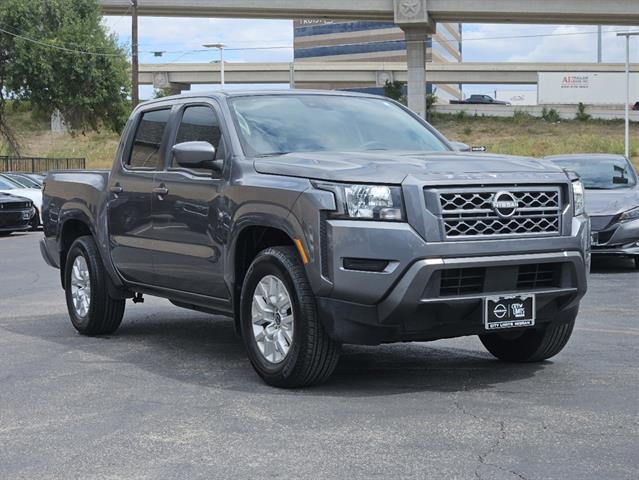 2023 Nissan Frontier SV 2