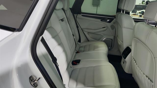 car-gallery-28