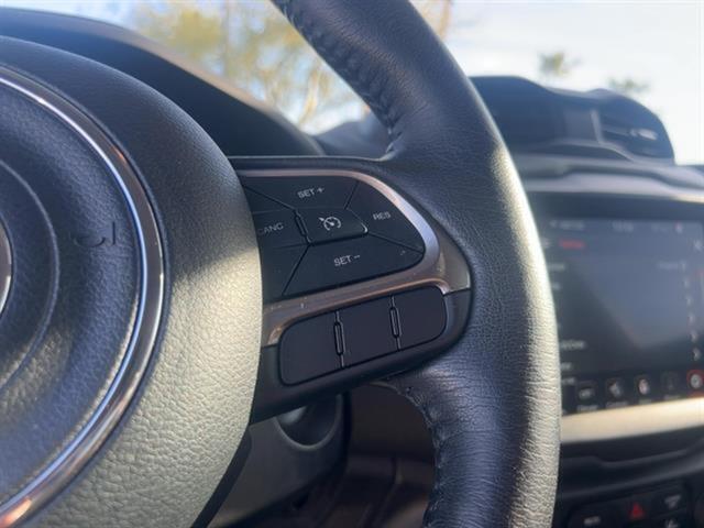 2022 Jeep Renegade Latitude 28