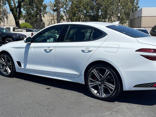 2024 Genesis G70 2.5T Standard 11