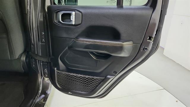 car-gallery-27