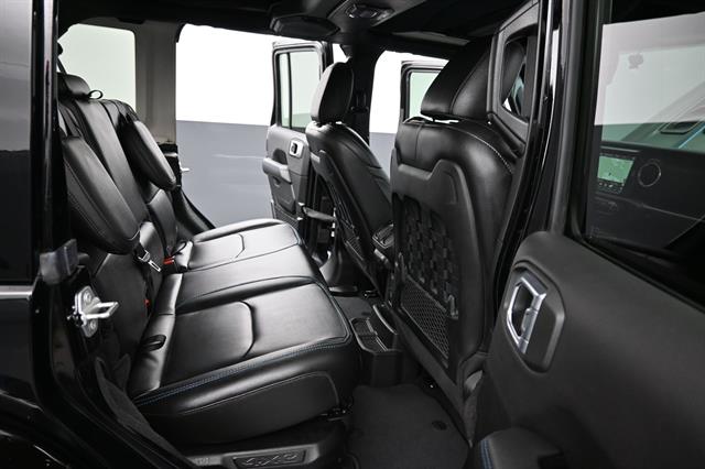 car-gallery-17