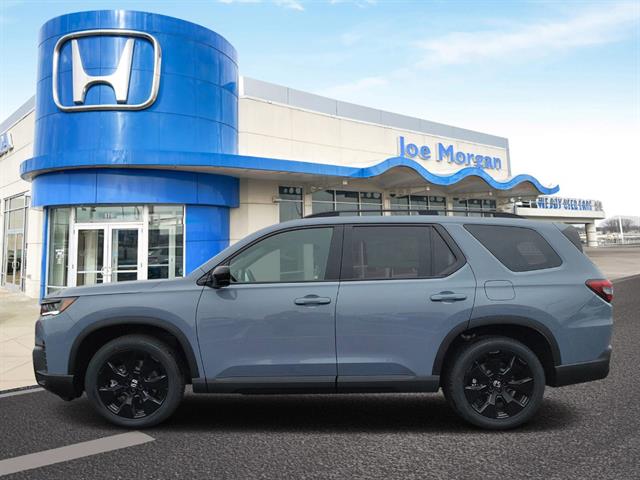 View vehicle photo 3