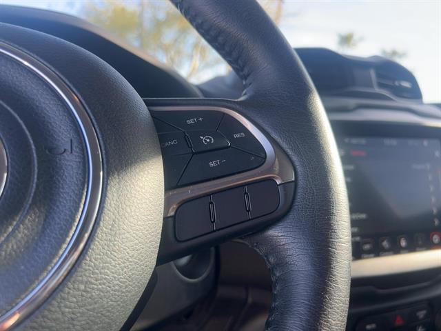 2022 Jeep Renegade Latitude 27