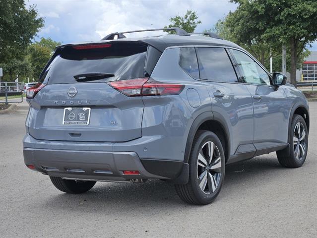 2024 Nissan Rogue SL 4