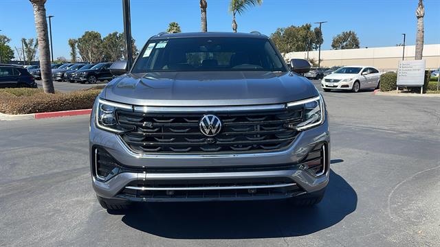 2024 Volkswagen Atlas Cross Sport SEL Premium R-Line 4Motion 3