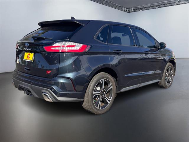 2023 Ford Edge ST 4