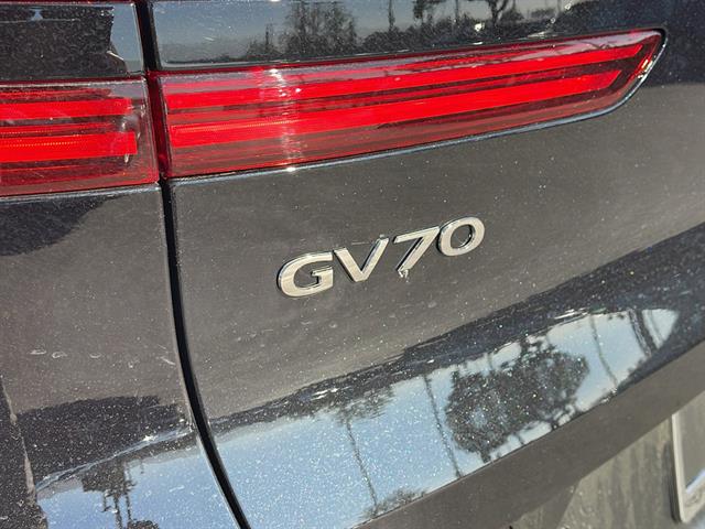 2025 Genesis GV70 2.5T AWD 30