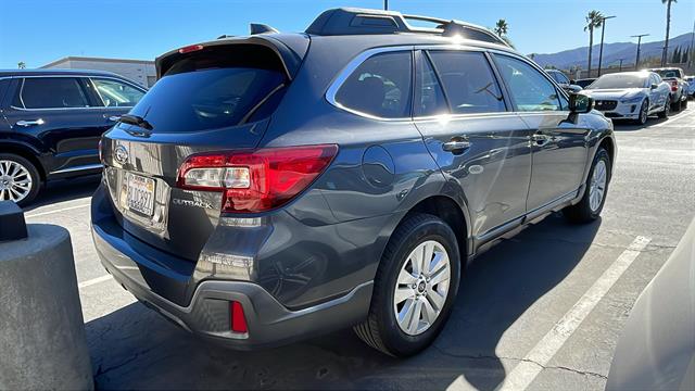 2019 Subaru Outback 2.5i Premium 2