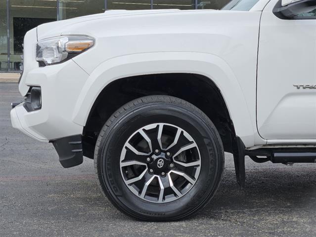 2020 Toyota Tacoma 4WD TRD Off Road 7