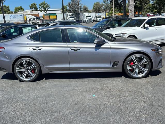 2025 Genesis G70 2.5T RWD 2