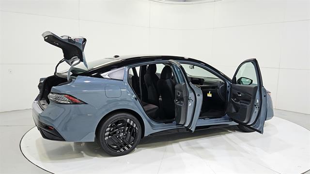 car-gallery-32