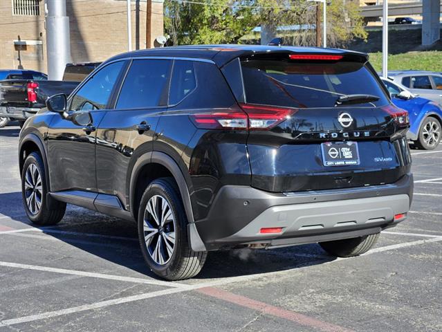 2023 Nissan Rogue SV 3