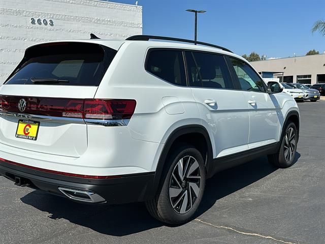 2024 Volkswagen Atlas SE 8