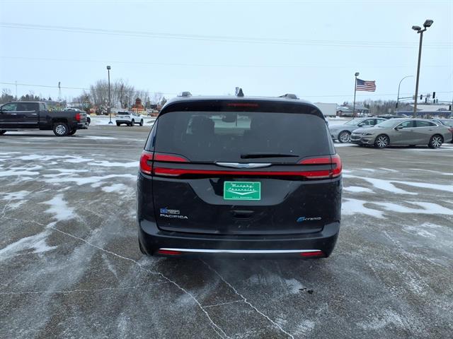 View vehicle photo 5