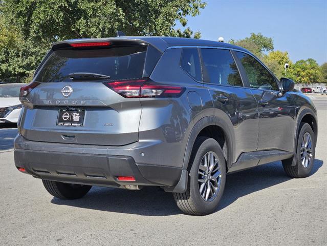 2025 Nissan Rogue S 5