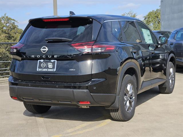 2025 Nissan Rogue S 5