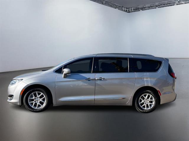 2020 Chrysler Pacifica Touring L 9