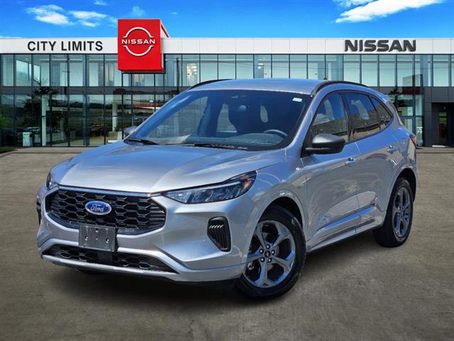 2023 Ford Escape ST-Line 1