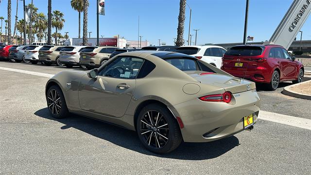 2024 Mazda MX-5 Miata RF Grand Touring 5