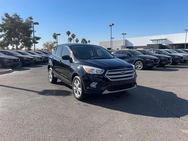 2019 Ford Escape SE 1