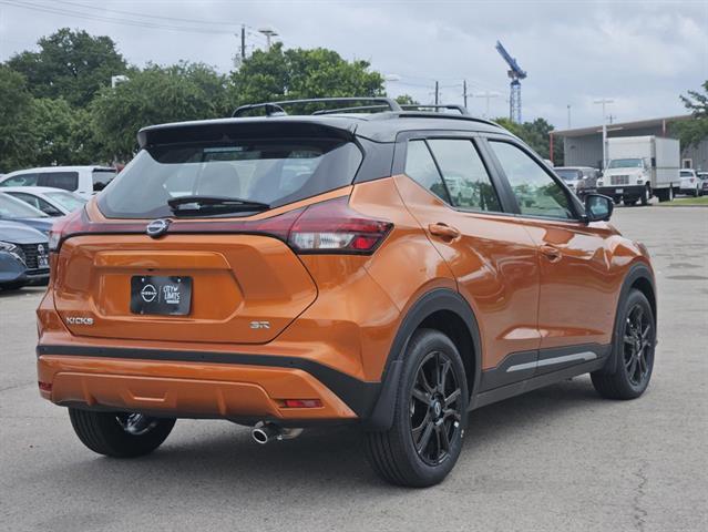 2024 Nissan Kicks SR 3