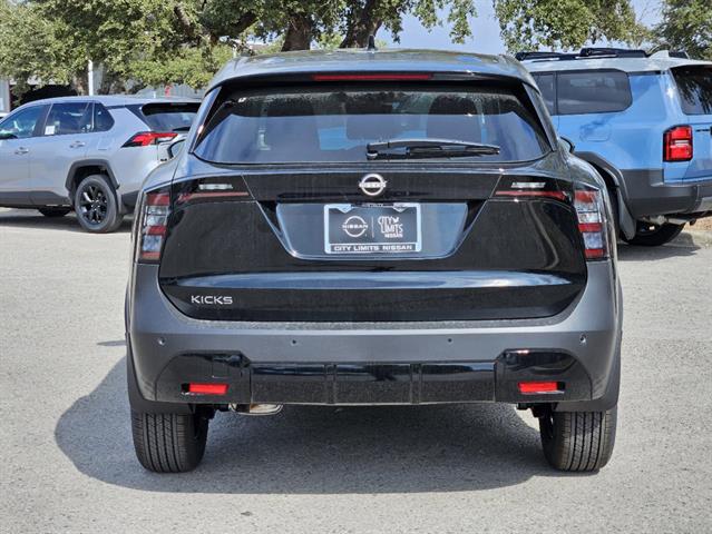 2025 Nissan Kicks SV 4