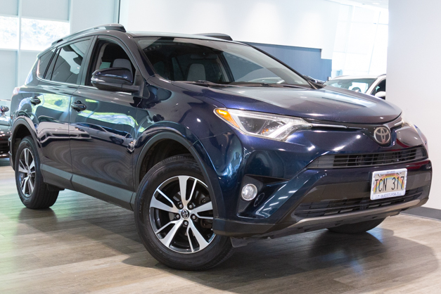 2017 Toyota RAV4 | Carousel