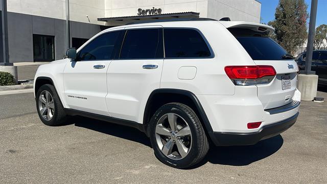 2016 Jeep Grand Cherokee 4x2 Limited 4dr SUV 11