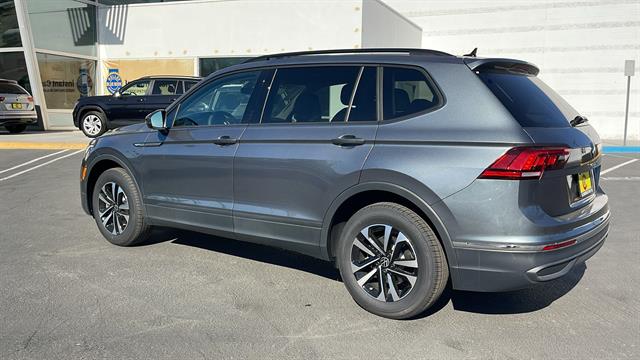 2024 Volkswagen Tiguan S 11